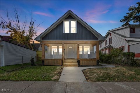 Photo of 3282 W 38th Street, Cleveland, OH 44109 (MLS # 5179263)