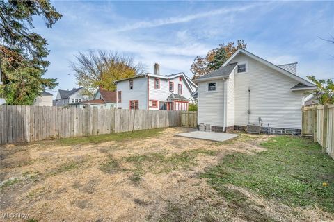 Tiny photo for 3282 W 38th Street, Cleveland, OH 44109 (MLS # 5179263)