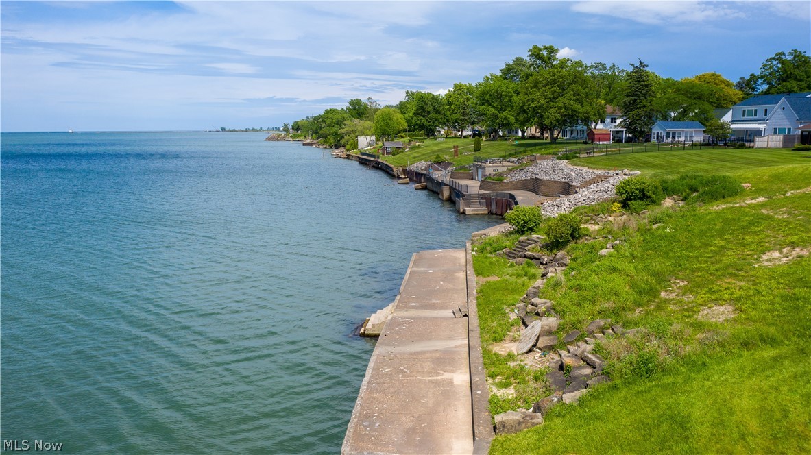 Black River 02 - Residential