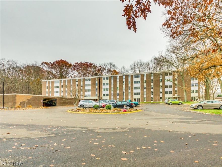 Maintenance free condo offers 2 bedrooms and 2 full baths. Open Floor plan, appliances stay in kitchen. Sliders from living room lead to sun room. Spacious Master Bedroom offers full bath with walk-in shower, nice walk-in closet with built in cabinets in master closet. The community amenities feature a party room, quest suites, outdoor heated pool, exercise room, clubhouse and more. Condo maintenance fee covers all utilities except for phone. Why rent when you can own this lovely condo?