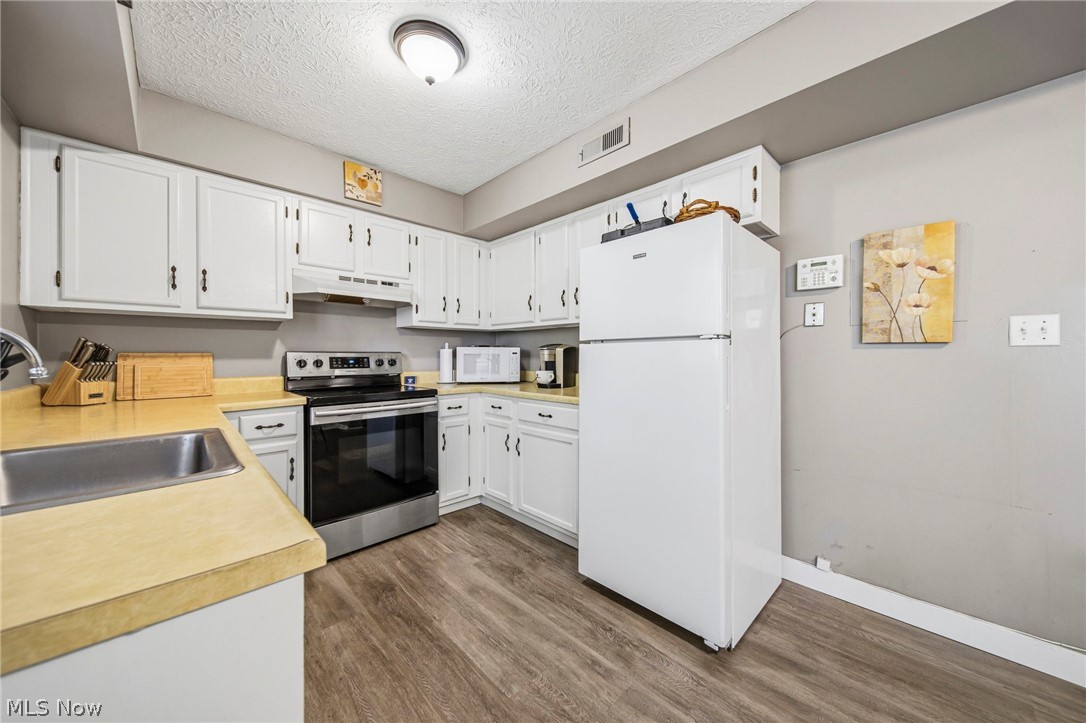 Richmond Place Condo Ph I - Residential