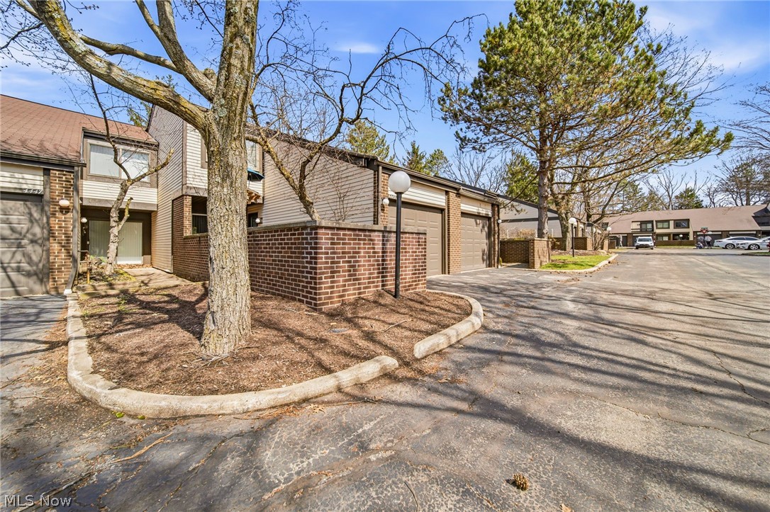 Richmond Place Condo Ph I - Residential