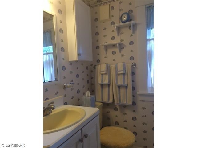 Chagrin Falls 03 - Residential Lease