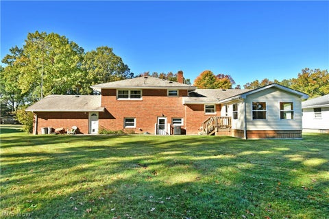 Tiny photo for 1639 Gypsy Lane, Niles, OH 44446 (MLS # 5255483)