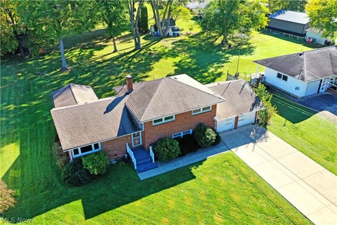 Tiny photo for 1639 Gypsy Lane, Niles, OH 44446 (MLS # 5255483)