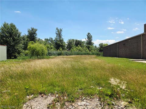 Tiny photo for 2229 W 21st Street W, Lorain, OH 44052 (MLS # 5219775)