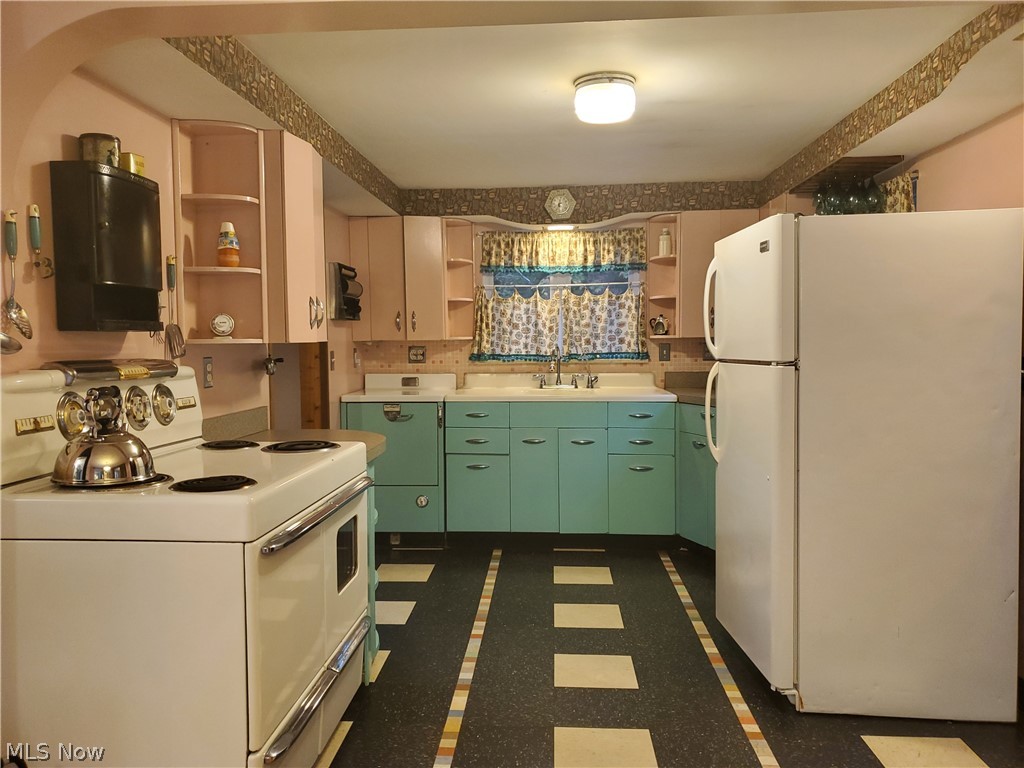 Ravenna Bldg Co - Residential Lease