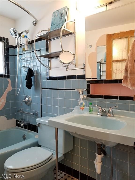 Ravenna Bldg Co - Residential Lease