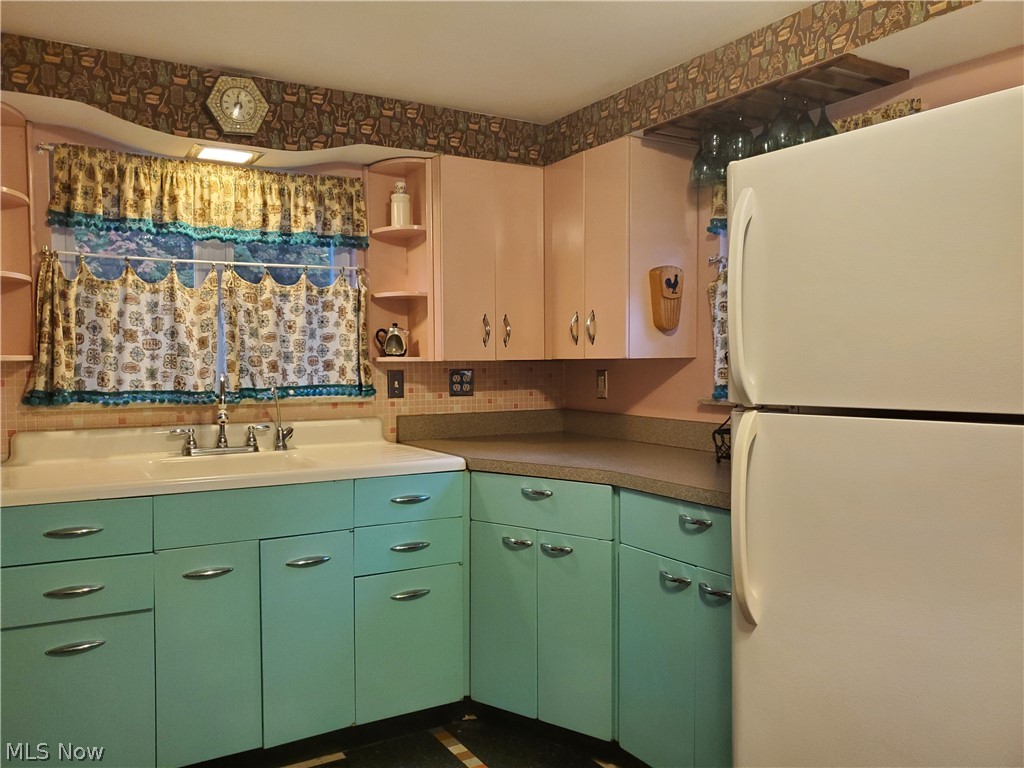 Ravenna Bldg Co - Residential Lease