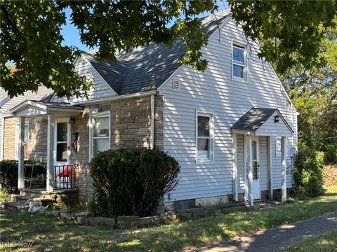 16015 S Lotus Drive Cleveland OH 44128