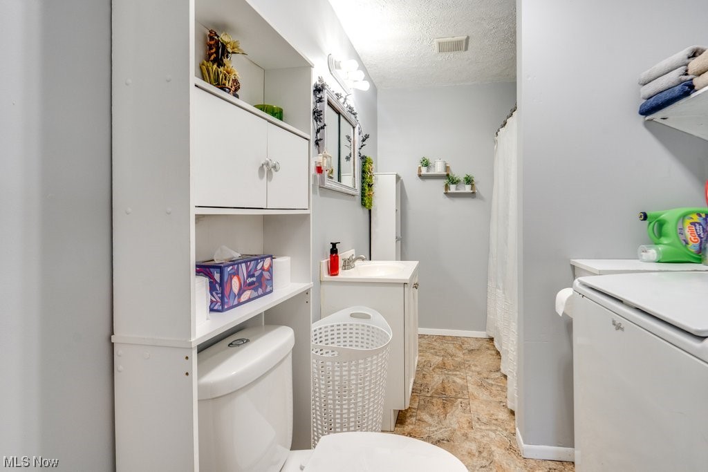 Village/Navarre - Residential