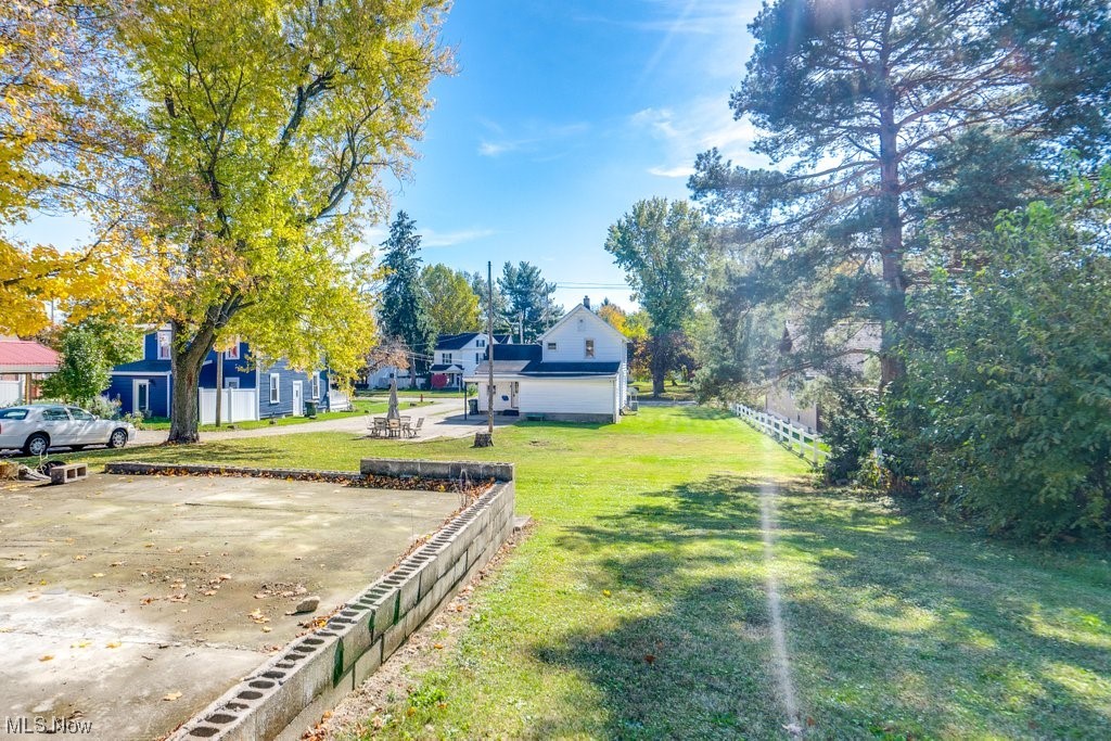 Village/Navarre - Residential