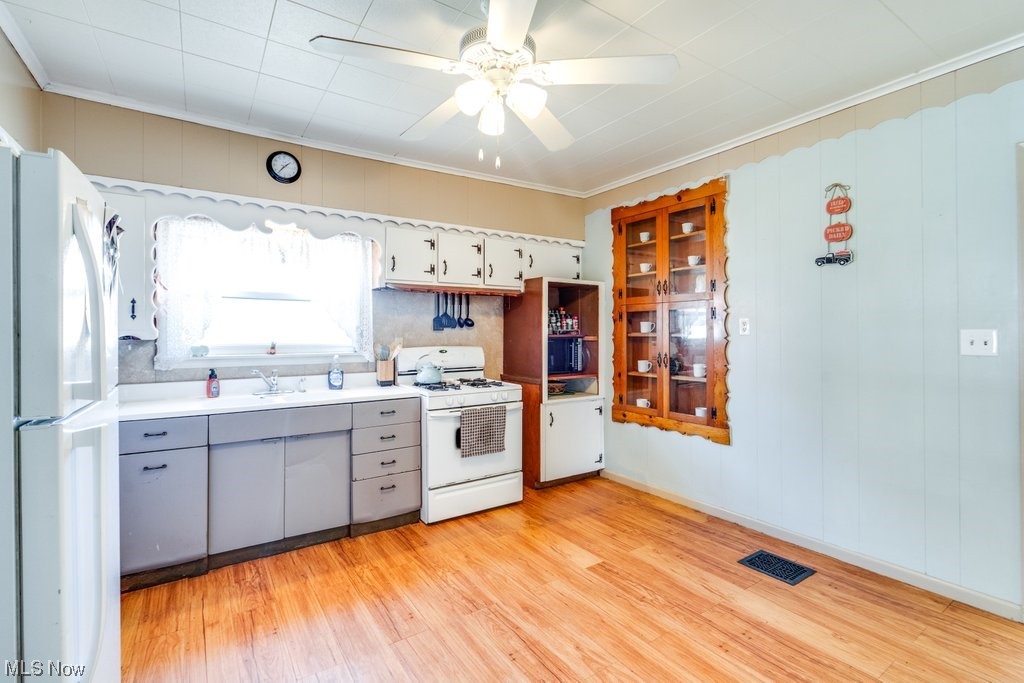 Village/Navarre - Residential