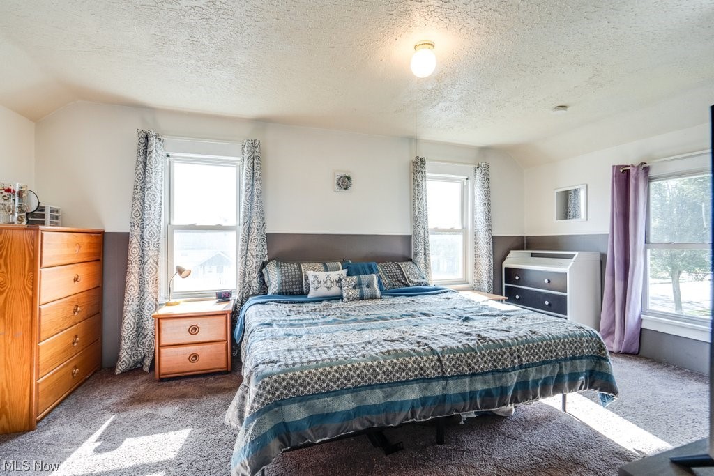 Village/Navarre - Residential