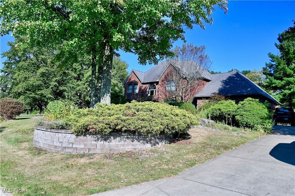 Photo of 675 Presidential, Boardman, OH 44512 (MLS # 5177875)