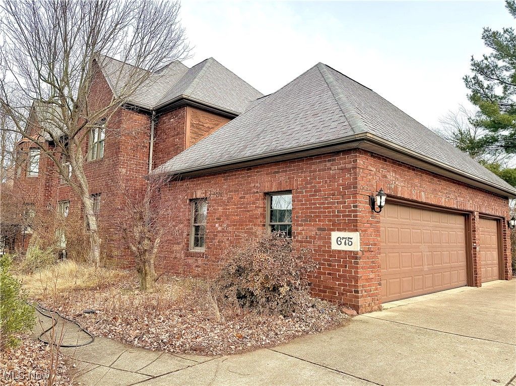 Photo of 675 Presidential, Boardman, OH 44512 (MLS # 5177875)