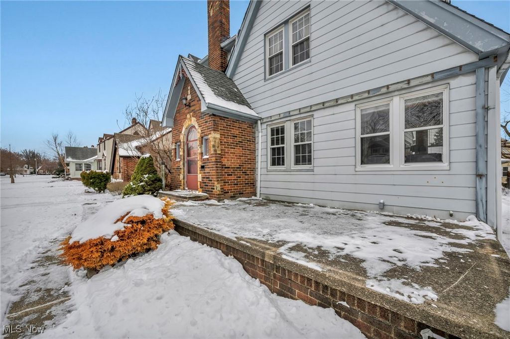 Photo of 304 E 197th Street, Euclid, OH 44119 (MLS # 5180148)