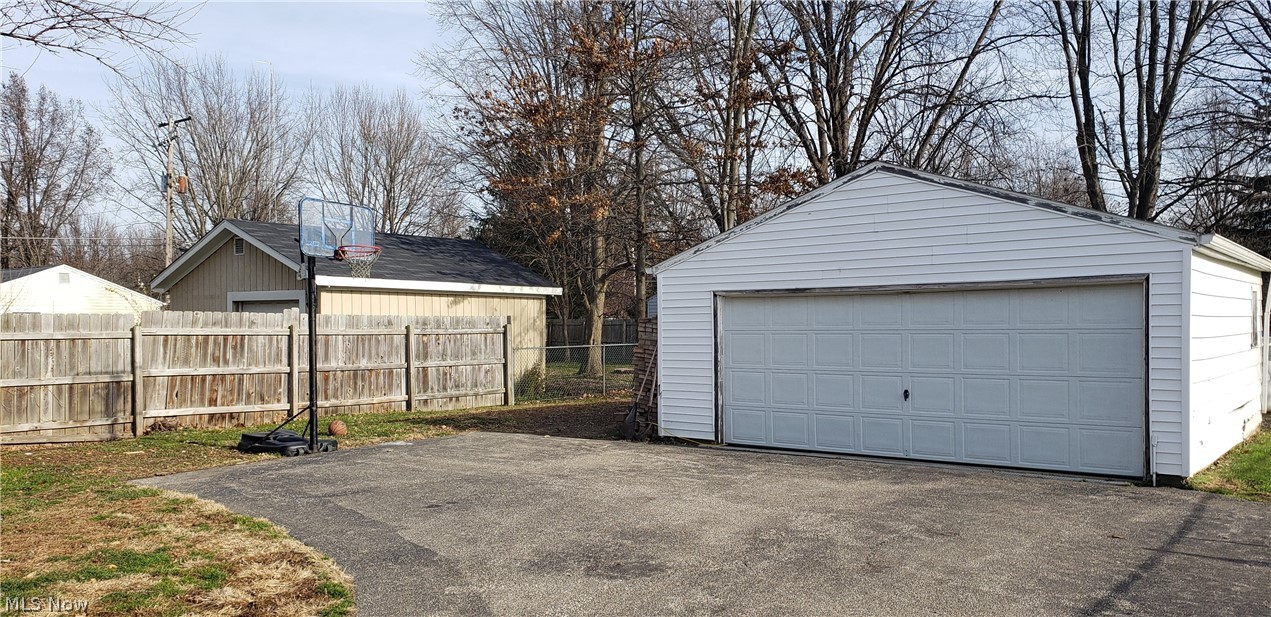 A B Barto - Residential