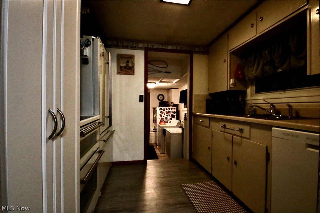 A B Barto - Residential