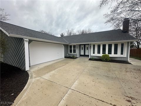 18092 Fox Hollow Drive, Strongsville, OH 44136 - #: 5116588