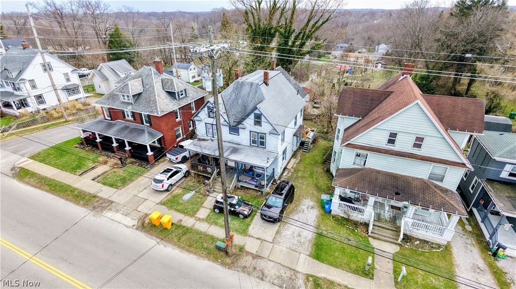 Photo of 805 Main Street, Conneaut, OH 44030 (MLS # 5198373)