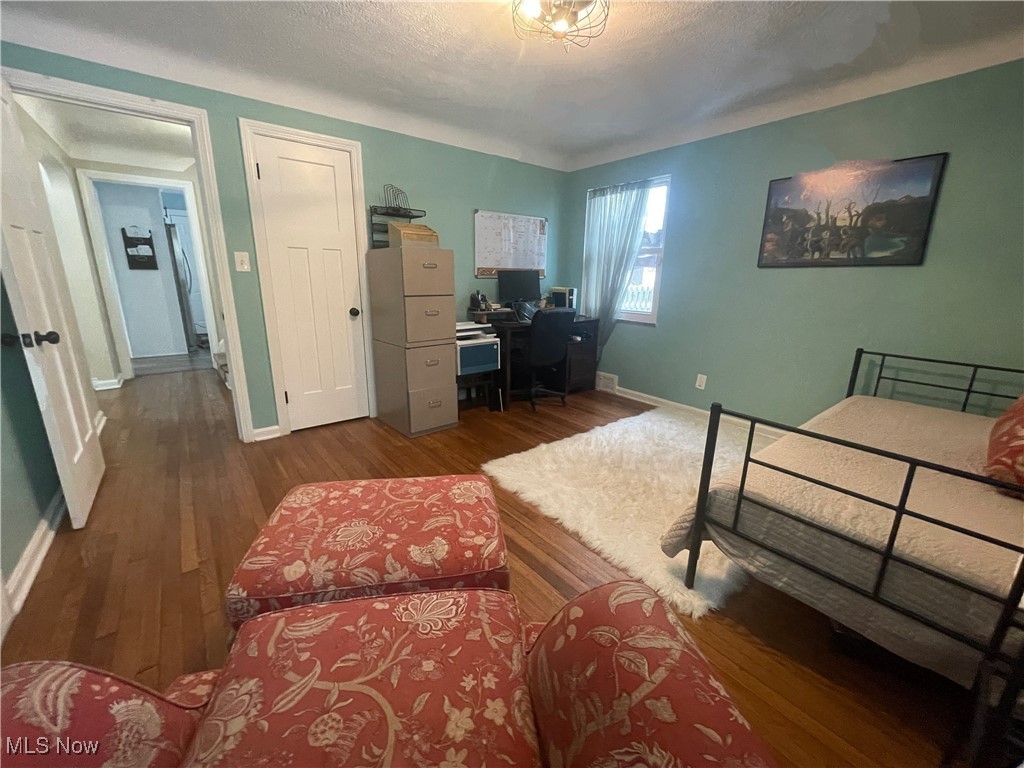 Forestlawn - Residential