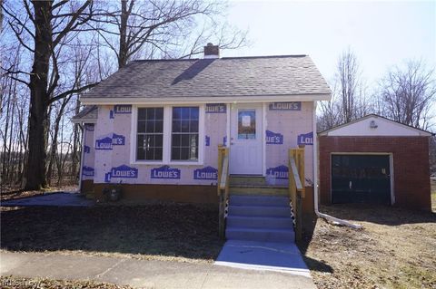 Photo of 4149 Arrel Road, Youngstown, OH 44514 (MLS # 5190886)