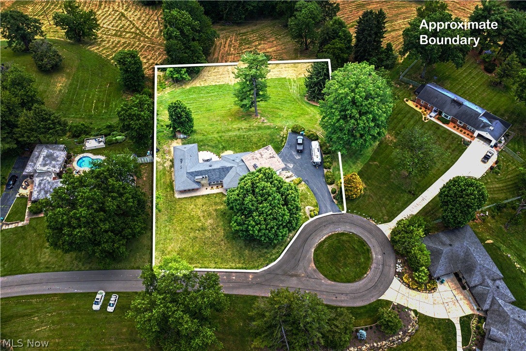 3 Meadowcrest Drive