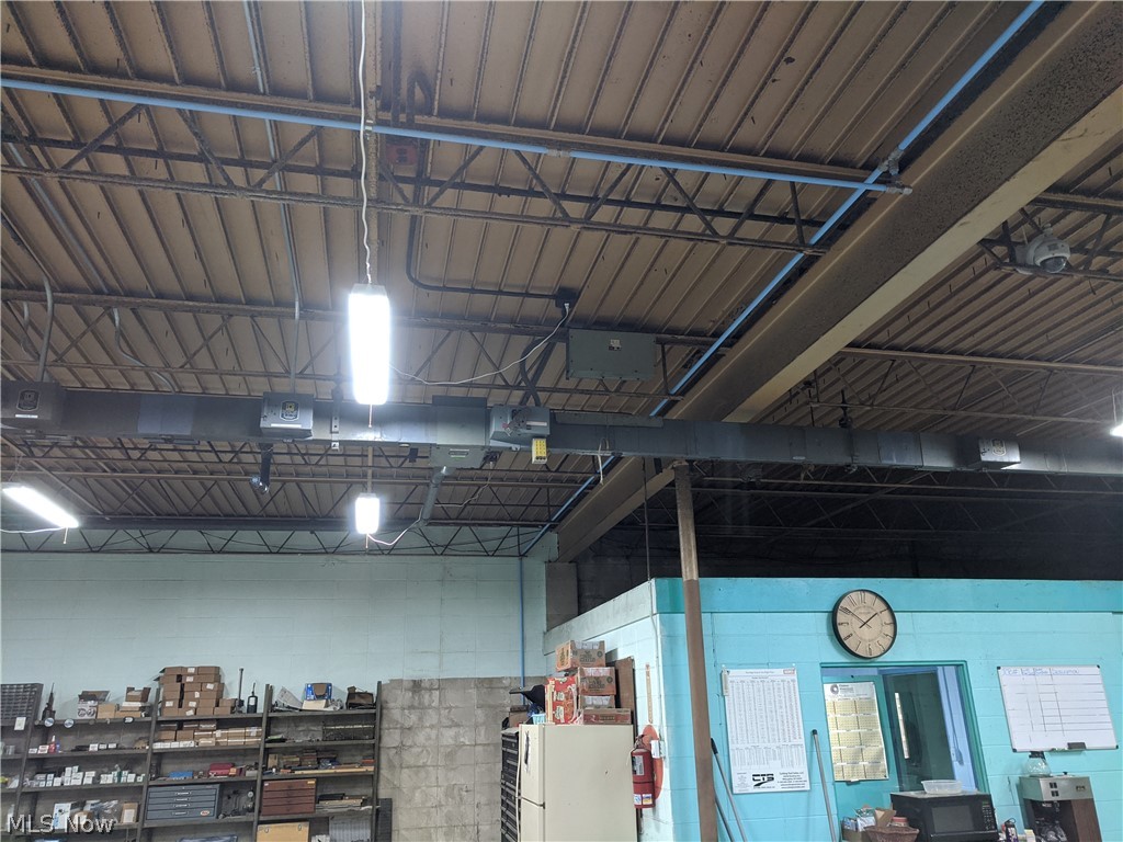 Connecticut Western Reserve - Commercial Sale