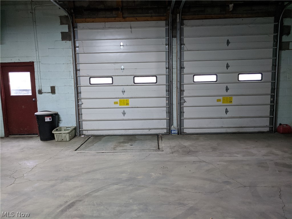 Connecticut Western Reserve - Commercial Sale