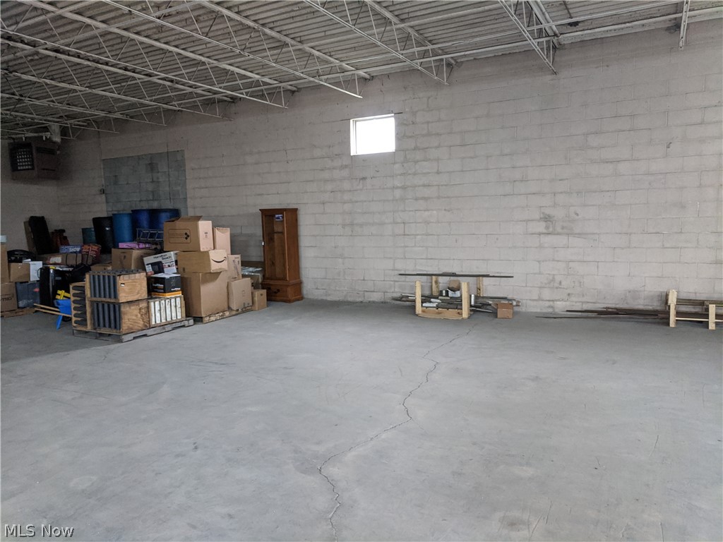 Connecticut Western Reserve - Commercial Sale