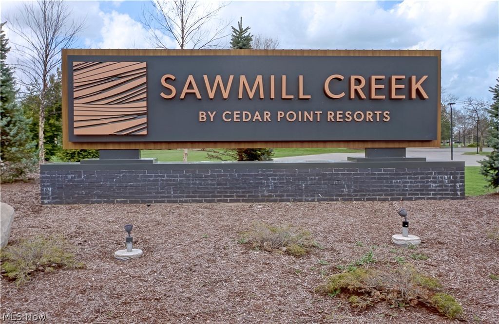 Photo of 16 Sawmill Creek Drive W. DR #16, Huron, OH 44839 (MLS # 5206906)