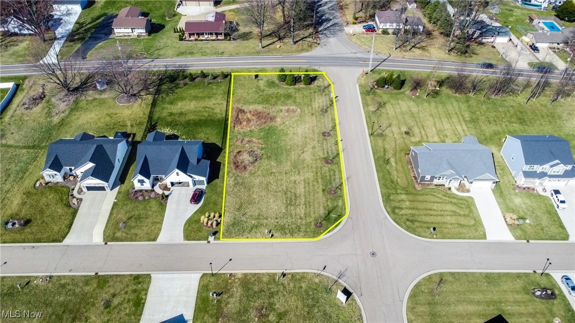 5677 Shadow Ridge Circle, North Canton, Ohio image 1