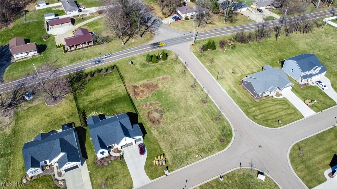 5677 Shadow Ridge Circle, North Canton, Ohio image 2