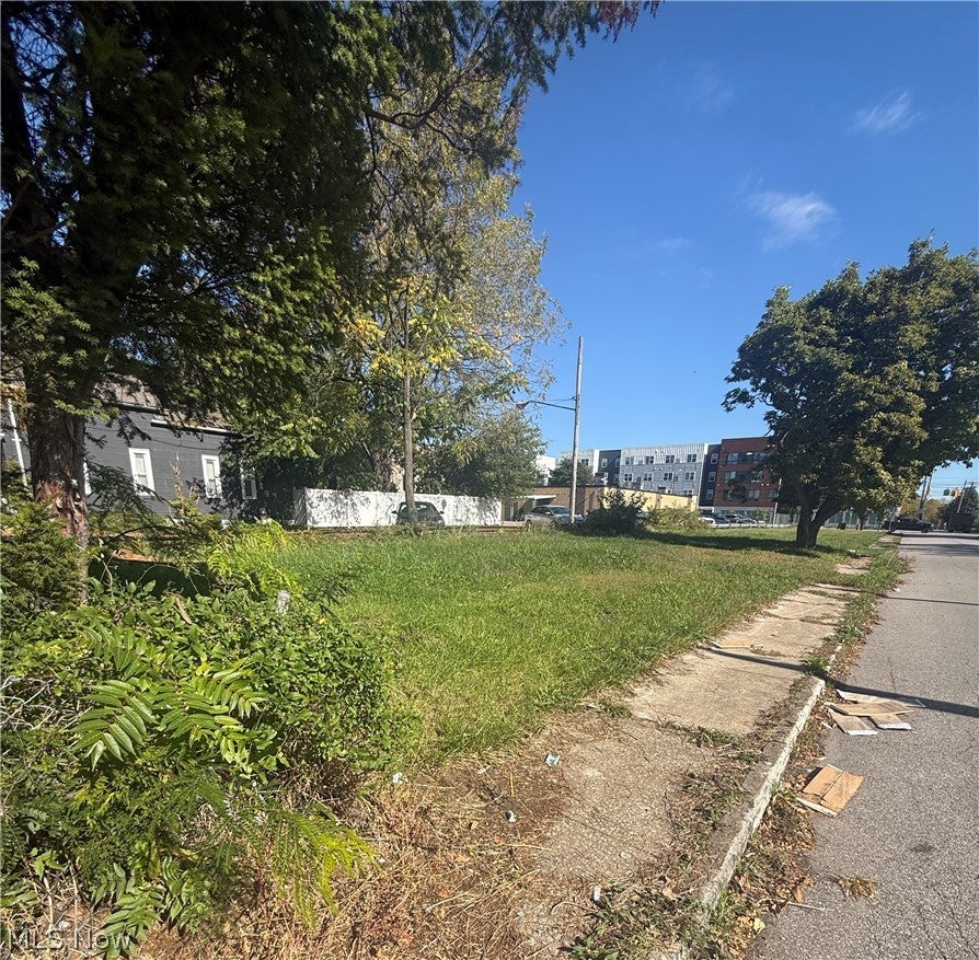 2103 E 81st Street