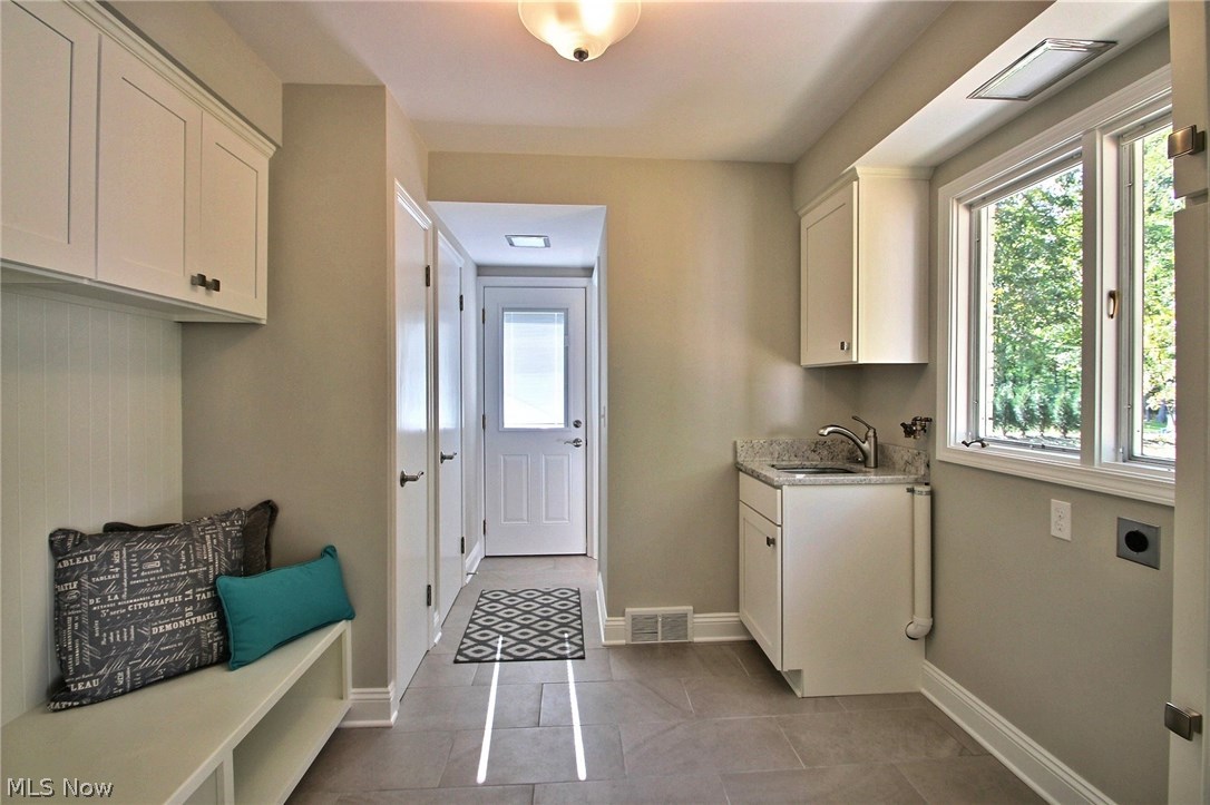Pepper Pike Country Estates - Residential Lease