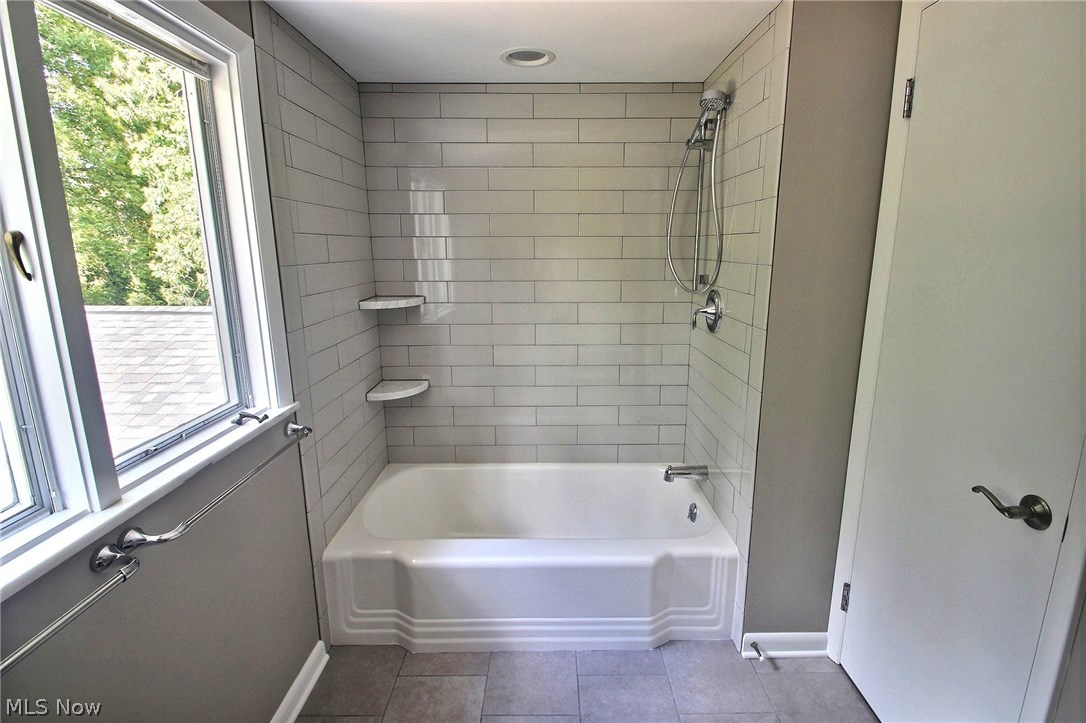 Pepper Pike Country Estates - Residential Lease