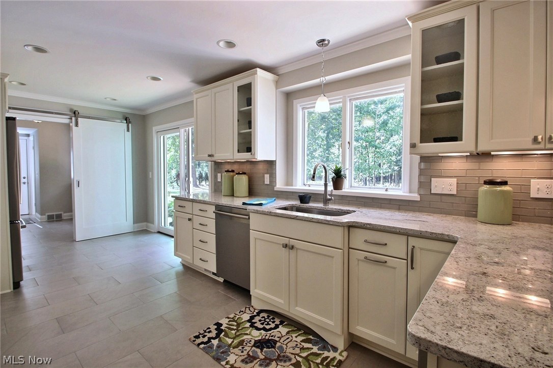 Pepper Pike Country Estates - Residential Lease