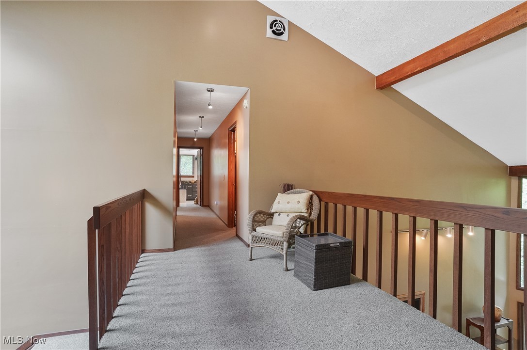 906 Heritage Lane, Akron, Ohio image 27
