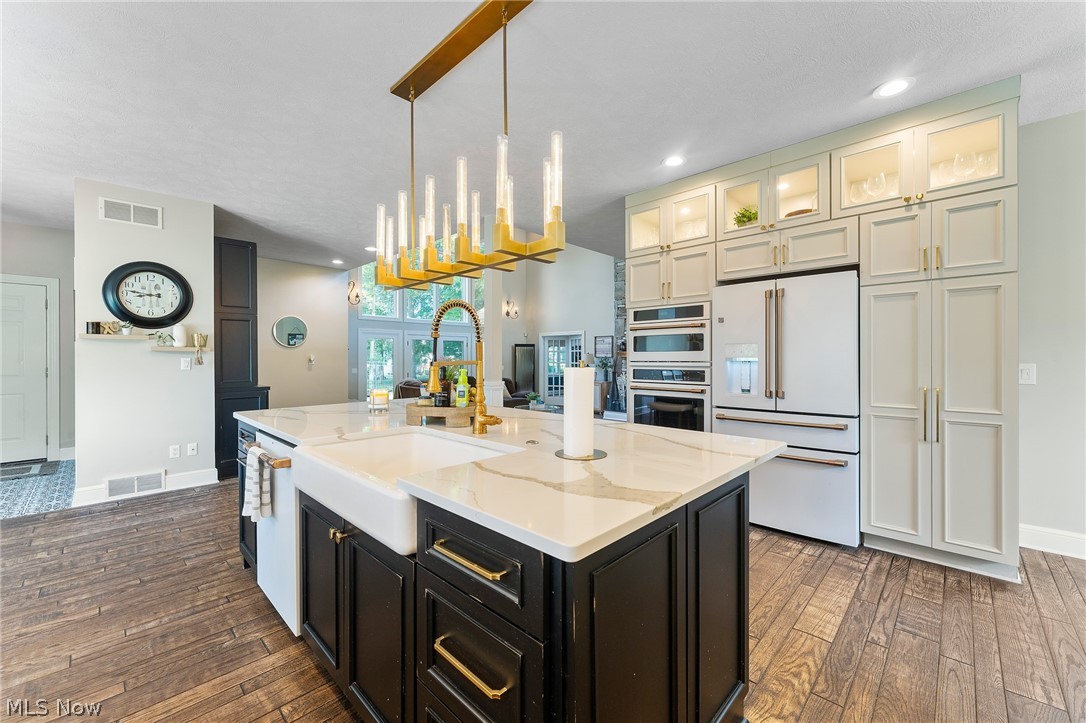 The Cloisters 4 - Residential