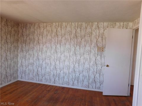 Tiny photo for 24732 Mitchell Drive, North Olmsted, OH 44070 (MLS # 5190311)