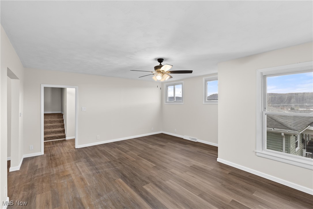585 W 45th Street, Shadyside, Ohio image 9
