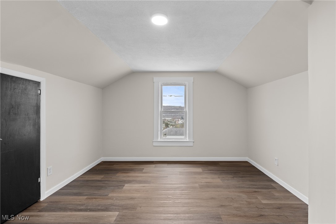 585 W 45th Street, Shadyside, Ohio image 22