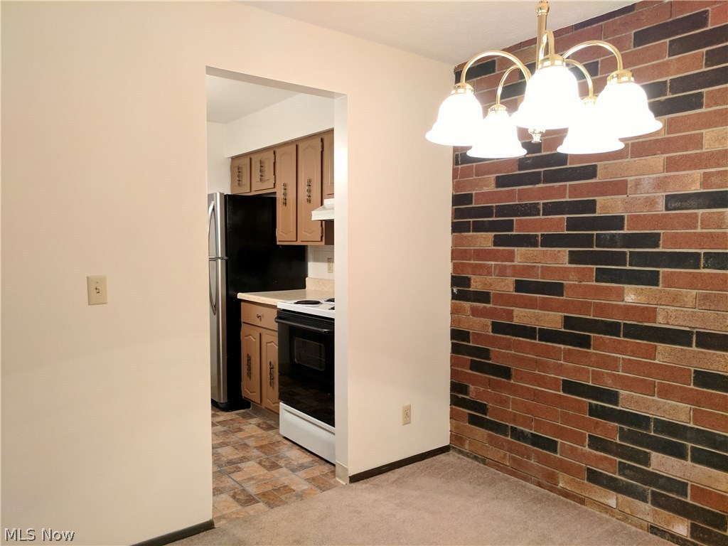 Royal Arms West - Residential Lease