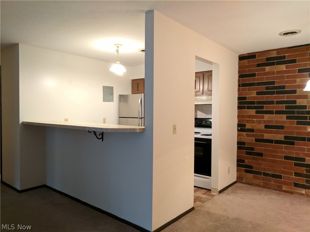 Royal Arms West - Residential Lease
