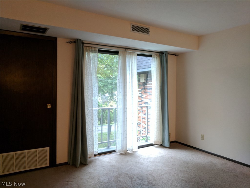 Royal Arms West - Residential Lease