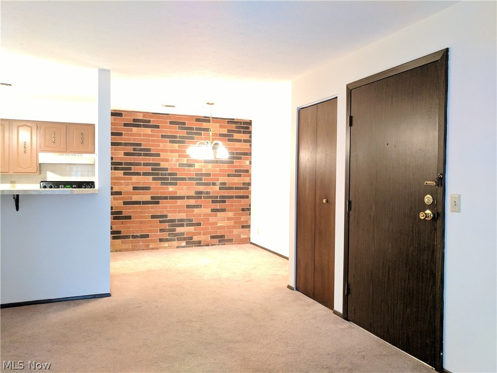 Royal Arms West - Residential Lease
