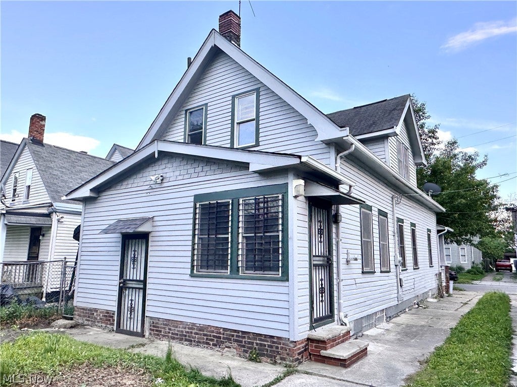 6531 Schaefer Avenue