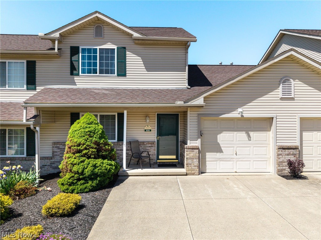 Maple Gardens Condo - Residential