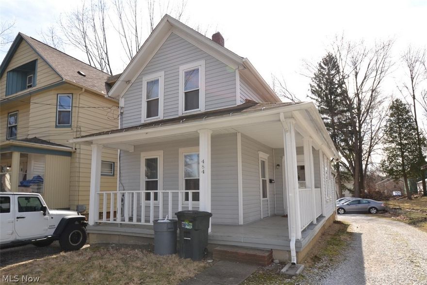 A fantastic opportunity to own a University of Akron Rental! All mechanical systems, as well as the kitchen and bath, have been completely updated. This home is two blocks from the new Akron University Stadium!! It is rented out through this school year and 22-23 school year.
21-22 School Year
Bed 1- $400 per month
Bed 2- $360 per month
Bed 3- $380 per month
Bed 4- $400 per month

22-23
Bed 1- $410 per month
Bed 2- $370 per month
Bed 3- $390 per month
Bed 4- $410 per month